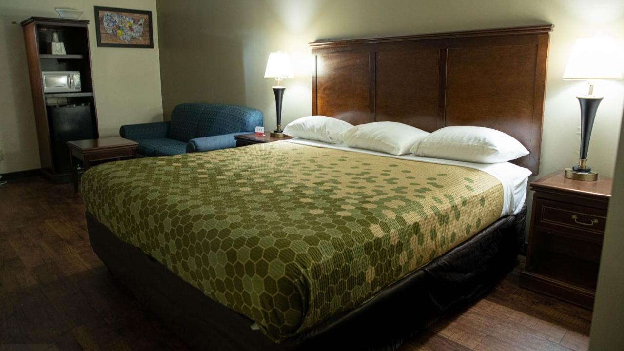 הופוול Econo Lodge Near Fort Gregg-Adams I-295 מראה חיצוני תמונה