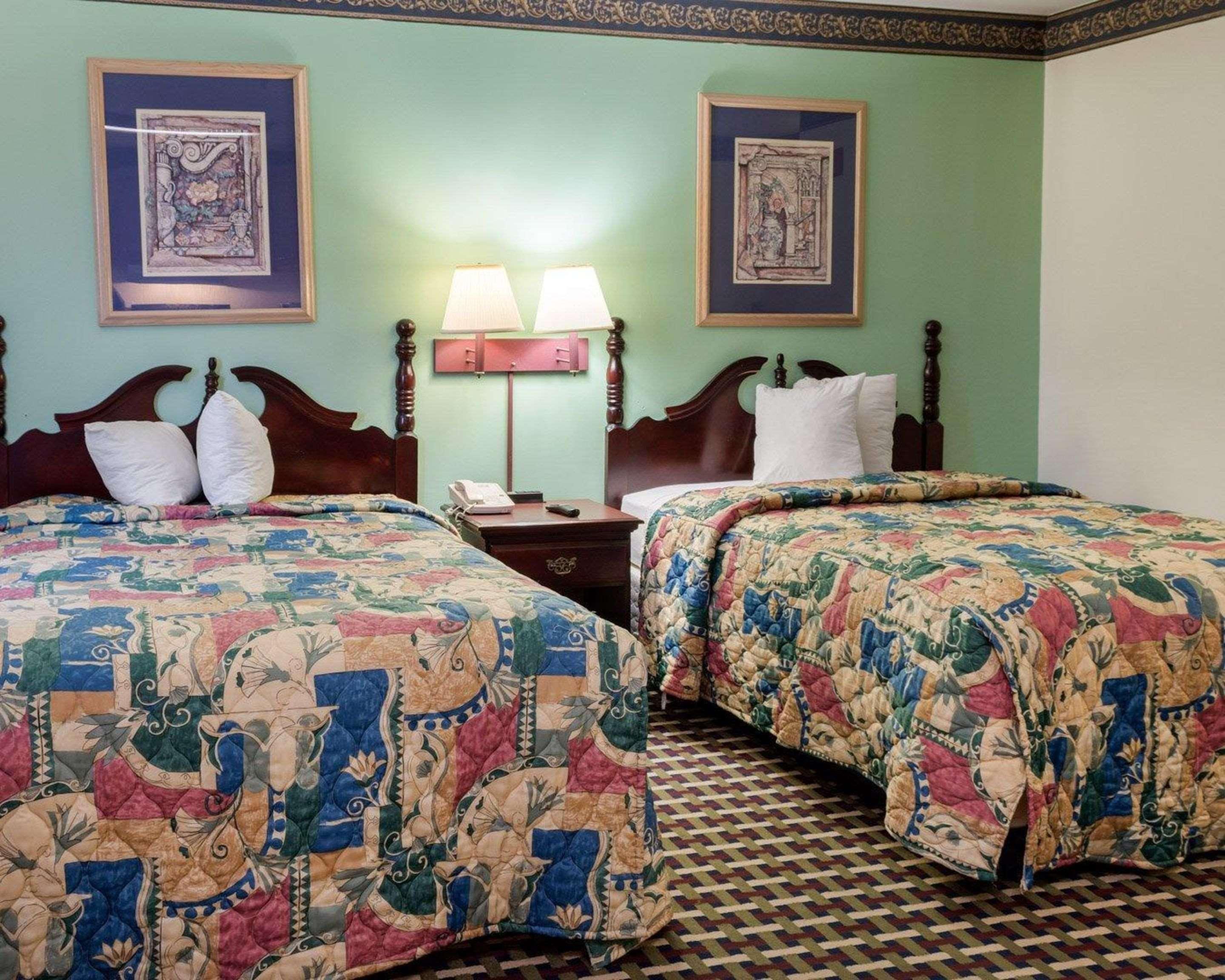 הופוול Econo Lodge Near Fort Gregg-Adams I-295 מראה חיצוני תמונה
