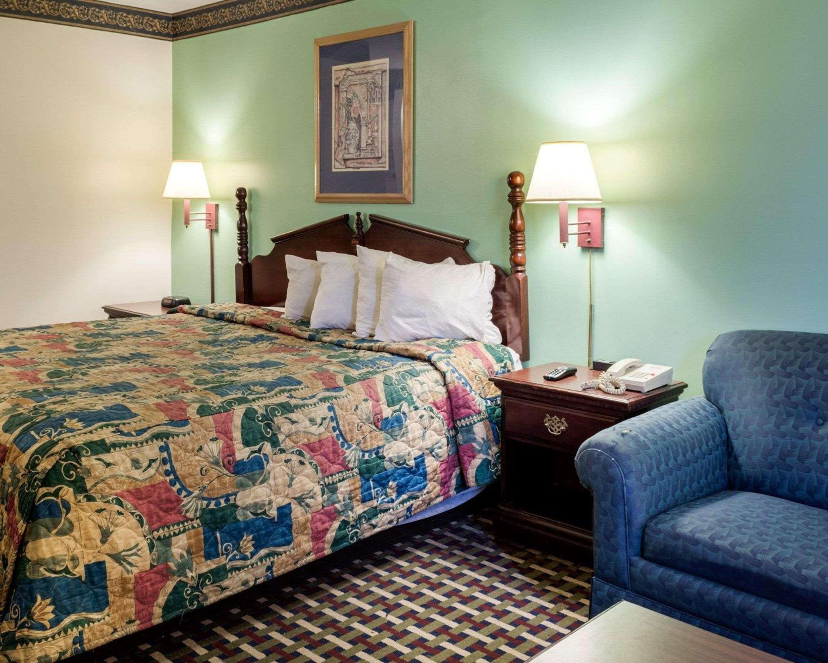 הופוול Econo Lodge Near Fort Gregg-Adams I-295 מראה חיצוני תמונה