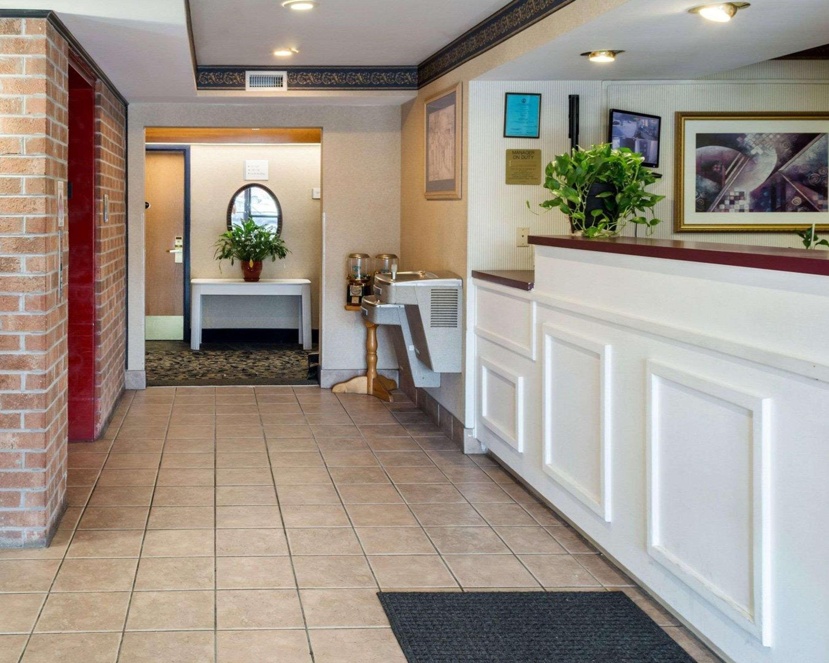 הופוול Econo Lodge Near Fort Gregg-Adams I-295 מראה חיצוני תמונה